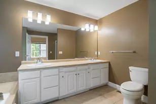 29 Vineyard Dr, Stratham, NH 03885 - Photo 25