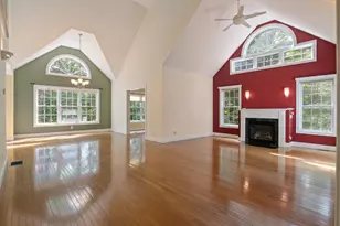29 Vineyard Dr, Stratham, NH 03885 - Photo 13