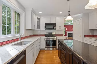 29 Vineyard Drive, Stratham, NH 03885 - Photo 9