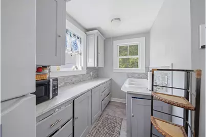 15-15 1/2 Marshall Street, Nashua, NH 03064 - Photo 15