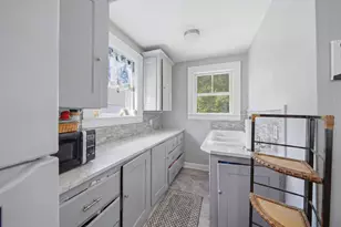 15-15 1/2 Marshall St, Nashua, NH 03064 - Photo 15