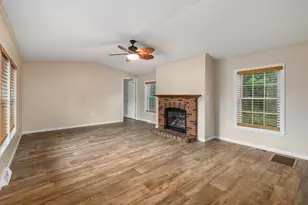 3 Bay St, Hudson, NH 03051 - Photo 11