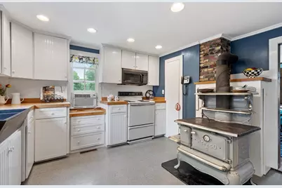 88 Post Road, North Hampton, NH 03862 - Photo 9