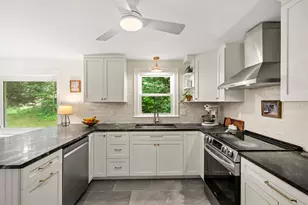 20 Hawkview Rd, Hudson, NH 03051 - Photo 7