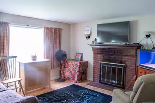 37 Damon Ave, Nashua, NH 03064 - Photo 3