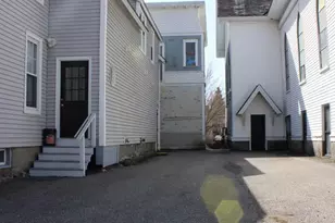 644 Pine St, Manchester, NH 03104 - Photo 3