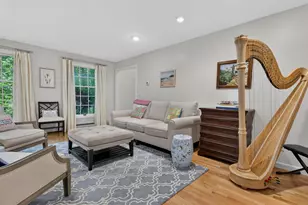 83 Rosewell Rd, Bedford, NH 03110 - Photo 5