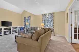 83 Rosewell Rd, Bedford, NH 03110 - Photo 19