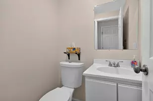 95 Harbor Ave, Nashua, NH 03060 - Photo 17