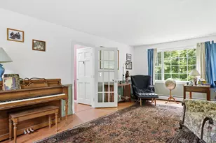 72 Old Farm Rd, Bedford, NH 03110 - Photo 5