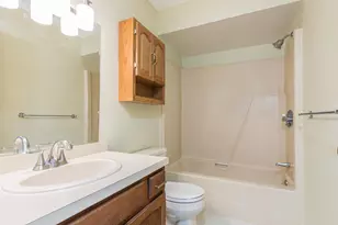 214 Springbrook Cir, Portsmouth, NH 03801 - Photo 25