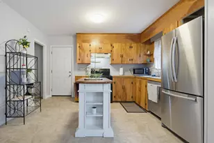 96 St Laurent St, Epping, NH 03042 - Photo 5