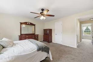 107 Franklin St Ext, Derry, NH 03038 - Photo 23
