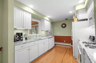 12 Wheaton Dr, Nashua, NH 03063 - Photo 11