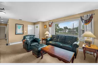 12 Wheaton Drive, Nashua, NH 03063 - Photo 5