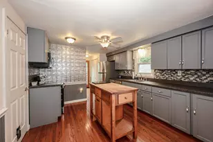 6 Concord Ave, Derry, NH 03038 - Photo 9
