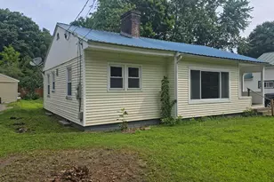 24 Cherry St, Windsor, VT 05089 - Photo 3