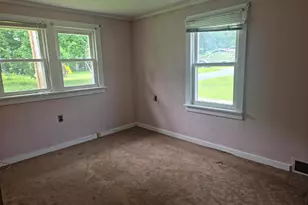 24 Cherry St, Windsor, VT 05089 - Photo 11