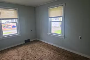 24 Cherry St, Windsor, VT 05089 - Photo 13