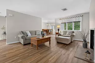 14 Heather Ct, Nashua, NH 03062 - Photo 9