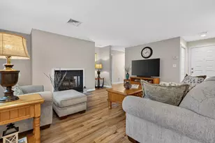 14 Heather Ct, Nashua, NH 03062 - Photo 7