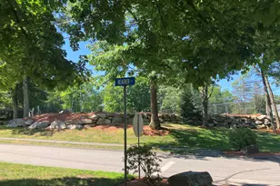 14 Heather Ct, Nashua, NH 03062 - Photo 37