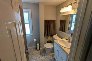 275 Bartlett St, Manchester, NH 03102 - Photo 9
