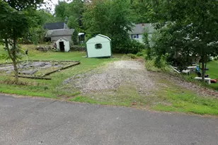 51 Addison St, Laconia, NH 03246 - Photo 45