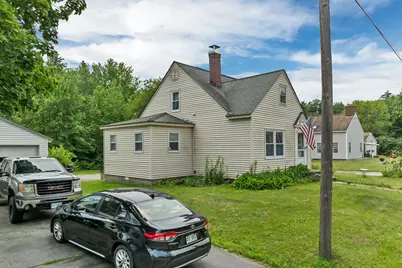 22 Medlyn Street, Milford, NH 03055 - Photo 5