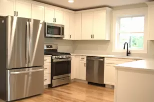 48A Pine St, Bethlehem, NH 03574 - Photo 5