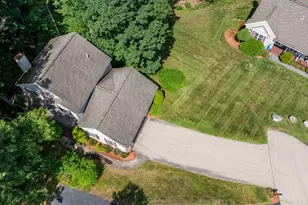 10 Castlegate Way, Nashua, NH 03063 - Photo 37