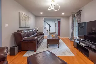 10 Castlegate Way, Nashua, NH 03063 - Photo 5