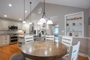 10 Melba Dr, Hudson, NH 03051 - Photo 11