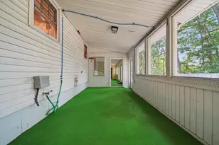 506 Oak St, Manchester, NH 03104 - Photo 37