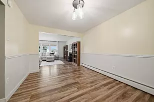 506 Oak St, Manchester, NH 03104 - Photo 9