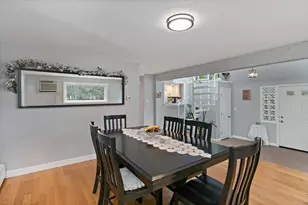 37 Pike St, Nashua, NH 03060 - Photo 7