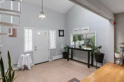 37 Pike Street, Nashua, NH 03060 - Photo 5