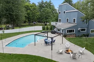 37 Pike St, Nashua, NH 03060 - Photo 1