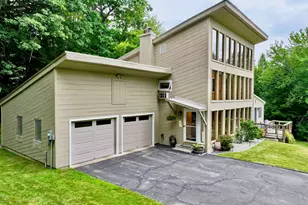 42 Thorndike Rd, Weare, NH 03281 - Photo 3