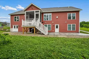 431 Grady Ln, Pembroke, NH 03275 - Photo 9