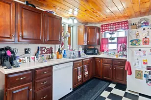 37 Tappan St, Farmington, NH 03835 - Photo 19