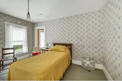 382 Charles Bancroft Highway, Litchfield, NH 03052 - Photo 11