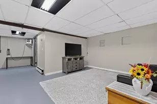 243 Gabrielle St, Manchester, NH 03103 - Photo 31