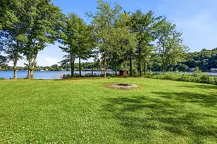 35 Cove St, Goffstown, NH 03045 - Photo 3