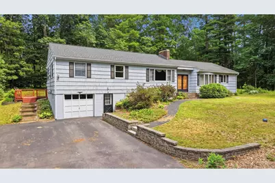 8 Escumbuit Road, Derry, NH 03038 - Photo 3
