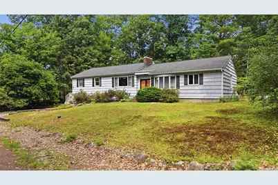 8 Escumbuit Road, Derry, NH 03038 - Photo 7