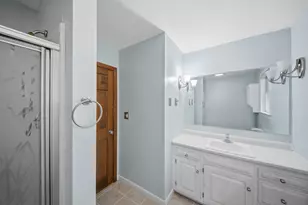 8 Escumbuit Rd, Derry, NH 03038 - Photo 27