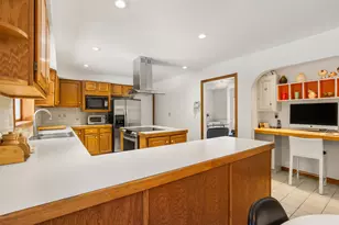 7 Bartlett Rd, Stratham, NH 03885 - Photo 11