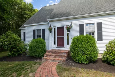 7 Bartlett Road, Stratham, NH 03885 - Photo 3
