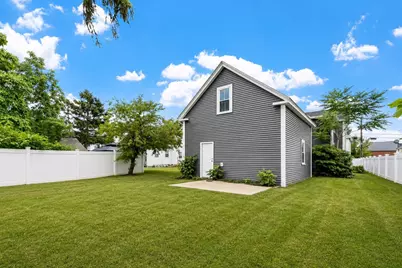 98 Vine Street, Nashua, NH 03060 - Photo 3